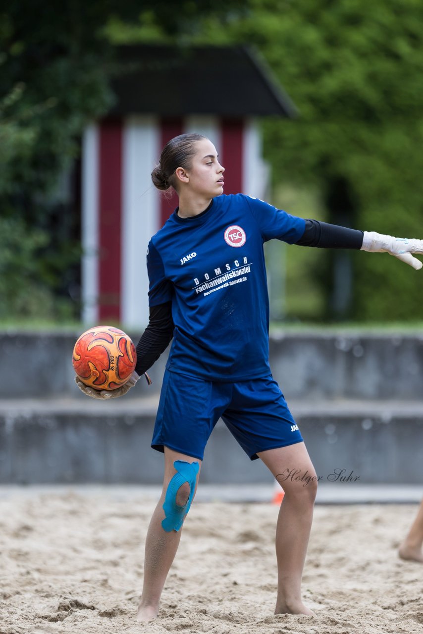 Bild 63 - wBJ/wCJ Beachsoccer Cup